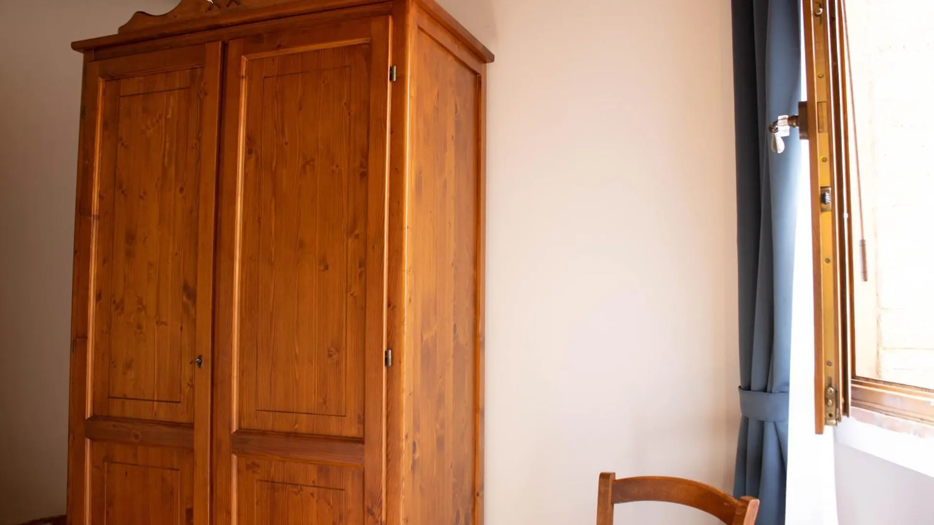Residence La Colombaina Volterra 0*,  Italy